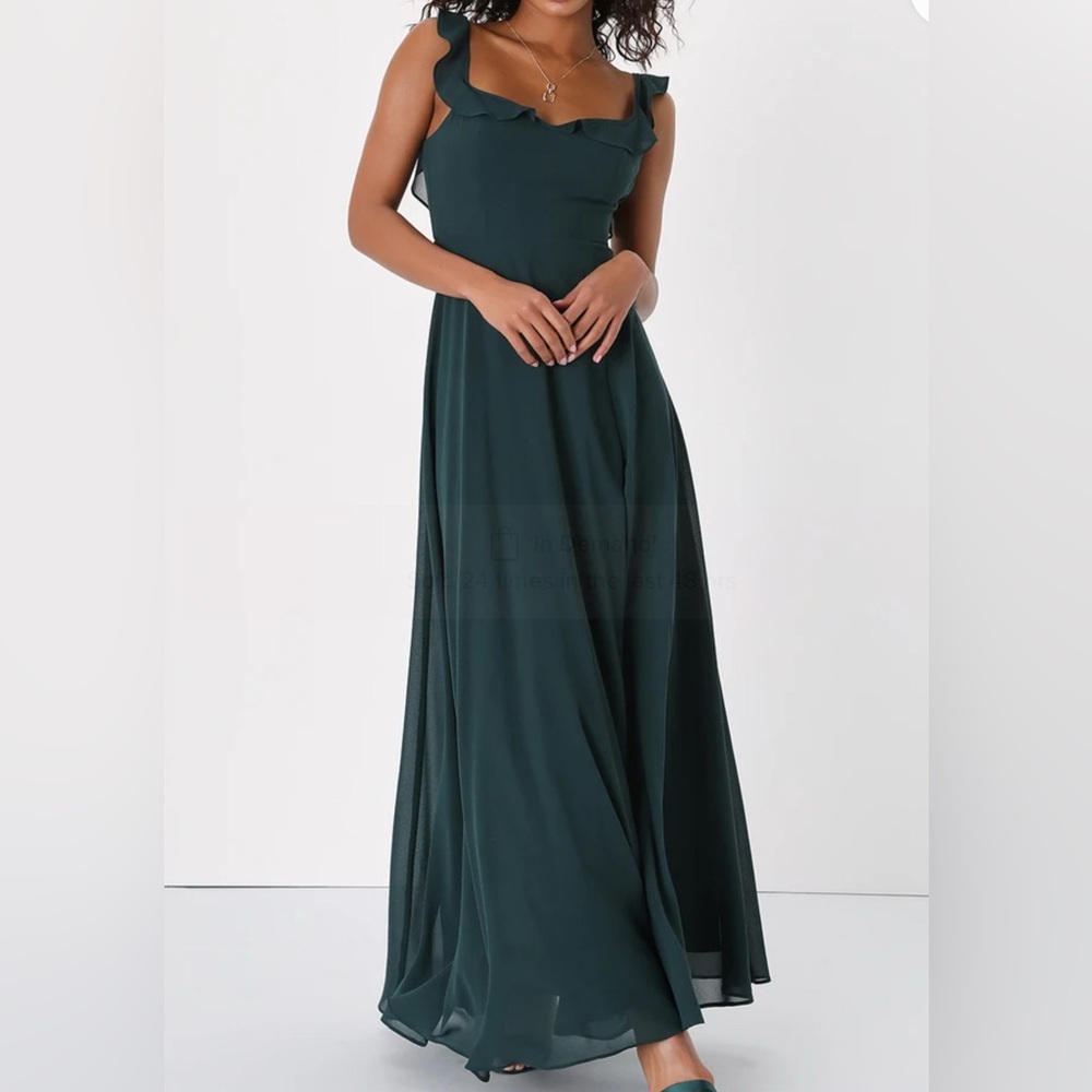 Brand new never worn green lulus dress